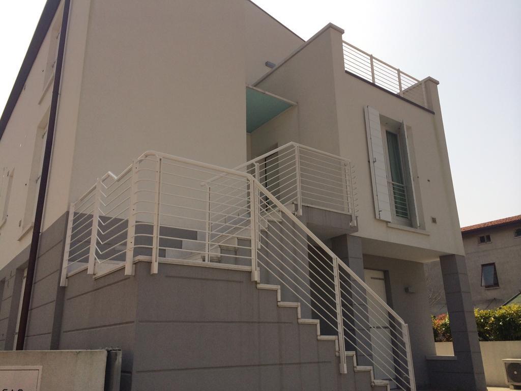 Appartamenti Villa Giulia - Walterigato Apartments Solo Per Famiglie 利多迪迪耶索洛 外观 照片
